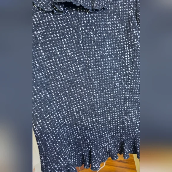 Trina Turk Black White Chic Classic Ruffled Tweed Blazer Jacket Sz 4 - Picture 10 of 10